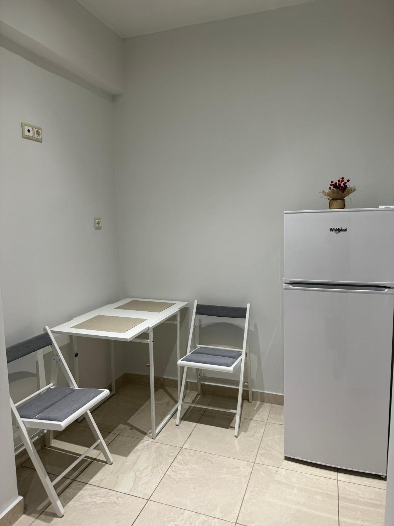 Urban Oasis Apartment เอเธนส์ ภายนอก รูปภาพ